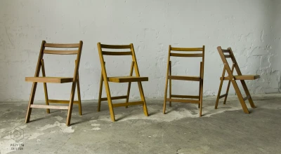 Drewniane składane krzesła rattan lata 70